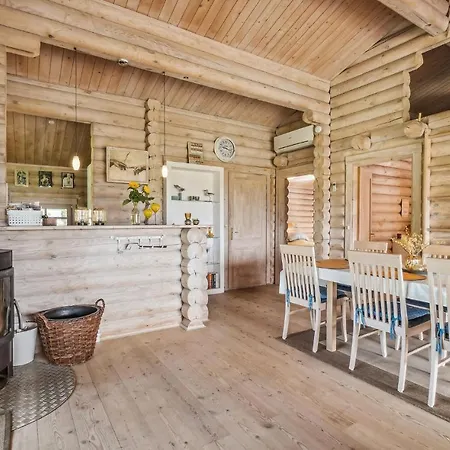 Hébergement de vacances Awesome In With Kitchen